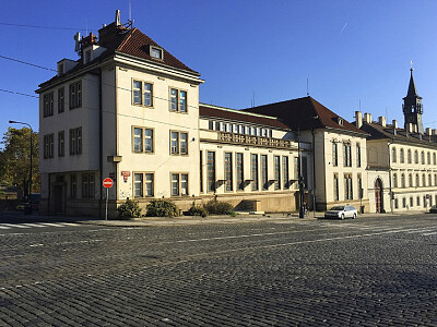 Zengerova měnírna před konverzí na galeri umění Kunsthalle Praha (2013)