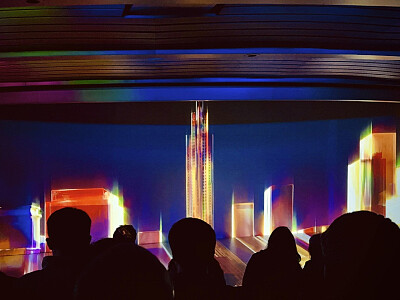 Projekce ve výtahu Top of the rock – 30 Rockefeller plaza, New York