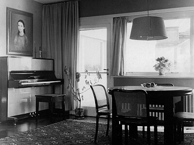 Lubomír Šlapeta: obytný dům dr. Kousalíka s vlastním bytem architekta, včetně bytového zařízení a pianina, Olomouc, 1936–1937 (foto: archiv a Robert Smetana) 