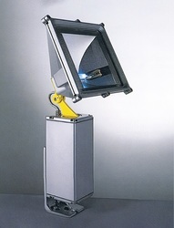 Obr. 1&nbsp;– Světlomet Lingotto, design R. Piano (iGuzzini).
